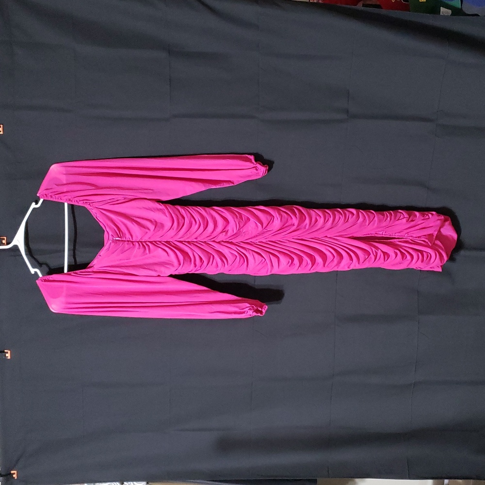 Elegant Pink/Fuschia Women's Ruched Bodycon Dress.  Size: Medium - Picture 7 of 7